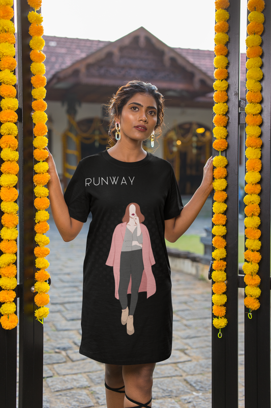 Run Way  Printed Black T-shirt Dress